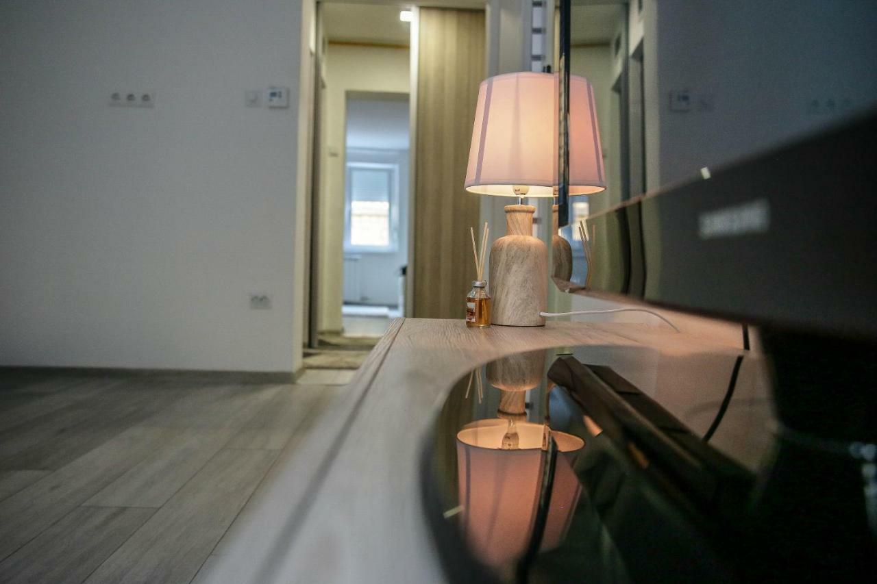 Lovely Apartment Omar Sarajevo Exterior photo